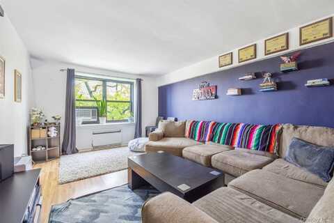 7520 Bell Boulevard, Bayside, NY 11364