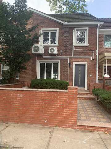 10841 64th Road, Forest Hills, NY 11375