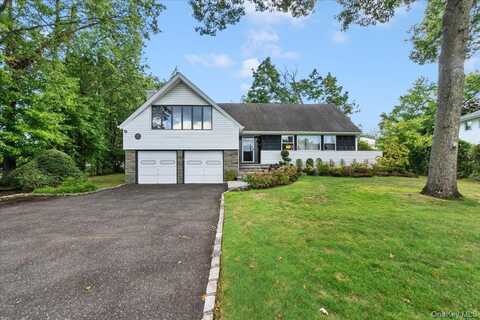 5 Woods Lane, Roslyn, NY 11576