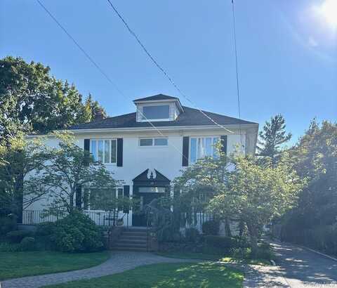 19 Margaret Avenue, Lawrence, NY 11559
