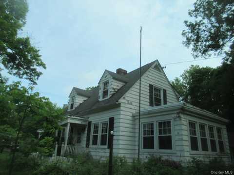 6 Erin Court, Cornwall, NY 12518