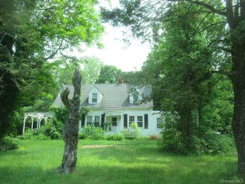 6 Erin Court, Cornwall, NY 12518