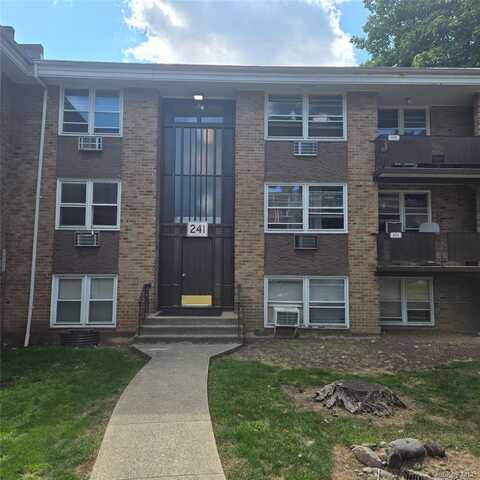 241 Kearsing Parkway, Monsey, NY 10952