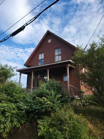 26 Capen Avenue, Eastport, ME 04631