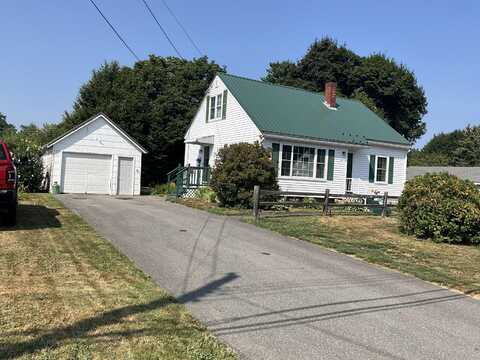 17 Broadlawn Drive, Brewer, ME 04412