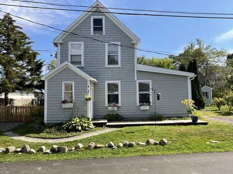 6 Otis Street, Searsport, ME 04974