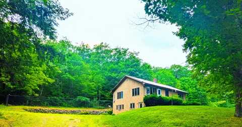 182 Valley Road, Waterford, ME 04088