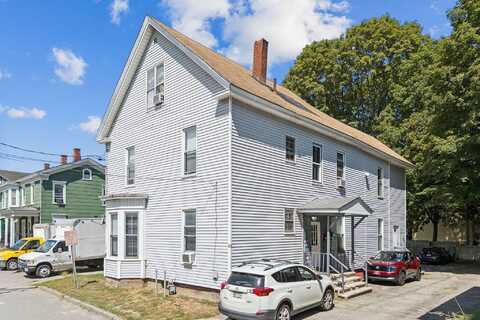 9 Maple Street, Auburn, ME 04210
