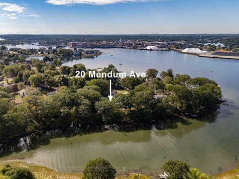 20 Mendum Avenue, Kittery, ME 03904