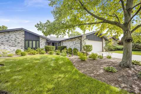 1421 Chartres Drive, Northbrook, IL 60062