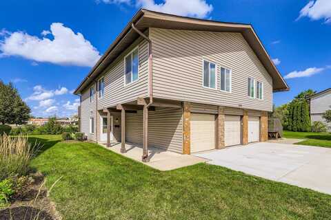 7526 Bristol Lane, Hanover Park, IL 60133