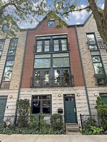 1107 N Wolcott Avenue, Chicago, IL 60622