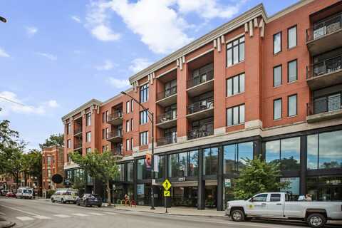 3232 N Halsted Street, Chicago, IL 60657
