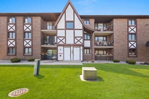 10531 S Roberts Road S, Palos Hills, IL 60465