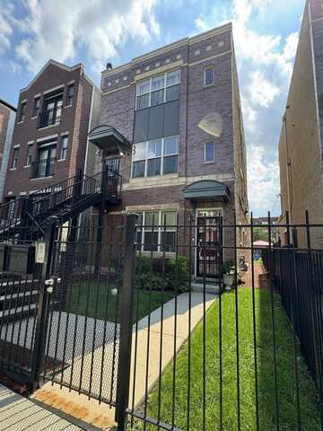 2155 W Warren Boulevard, Chicago, IL 60612