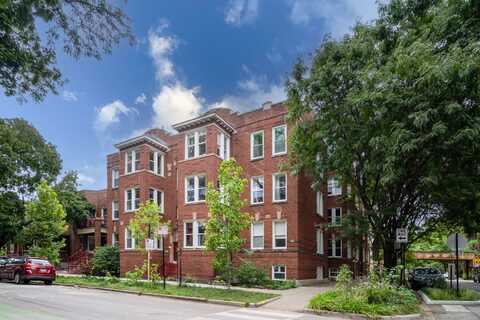 2455 W Leland Avenue, Chicago, IL 60625