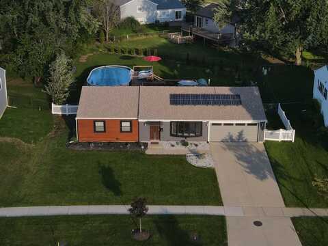 421 N Braintree Drive, Schaumburg, IL 60194
