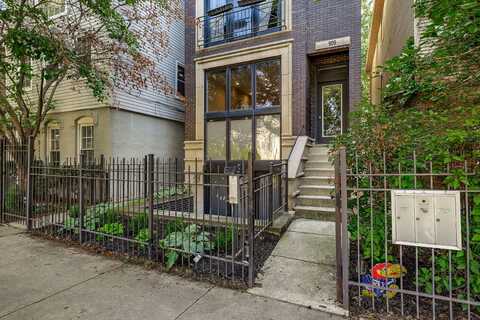 909 N Honore Street, Chicago, IL 60622