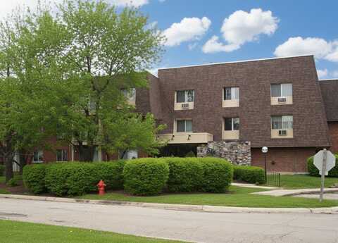 6 Villa Verde Drive, Buffalo Grove, IL 60089