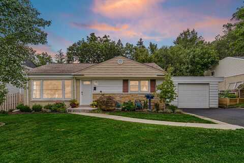 338 MAPLE Street, Glen Ellyn, IL 60137