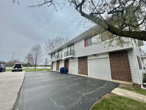 102 N Salem Drive, Schaumburg, IL 60194