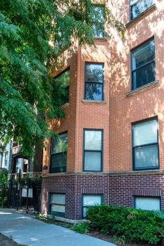 814 W Aldine Avenue, Chicago, IL 60657