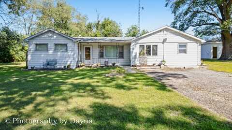 5451 E Boy Scout Road, Saint Anne, IL 60964