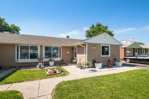 8882 S Main Street, Hometown, IL 60456