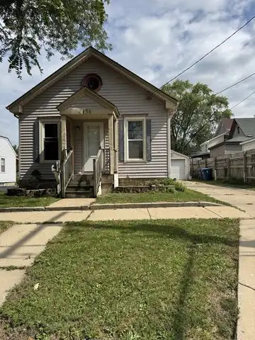 134 Bluff Street, Aurora, IL 60505