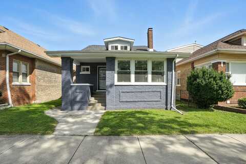 7943 S Bennett Avenue, Chicago, IL 60617
