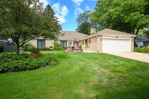 187 E Thompson Drive, Wheaton, IL 60189