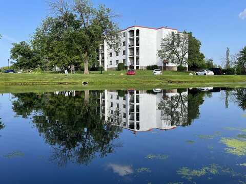 350 Plum Creek Drive, Wheeling, IL 60090