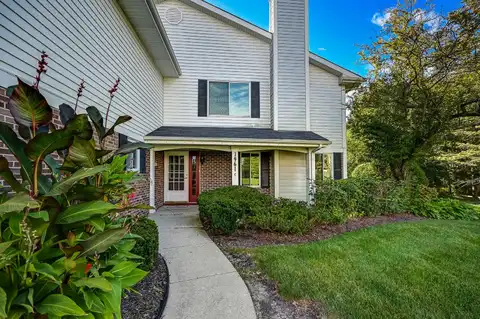 7961 Knottingham Circle, Darien, IL 60561