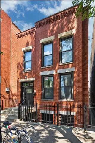 1436 W Taylor Street, Chicago, IL 60607