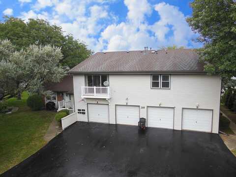 319 Indiana Court, Bloomingdale, IL 60108