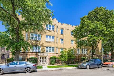 3102 W Berteau Avenue, Chicago, IL 60618