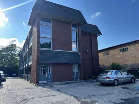 4342 N Kedvale Avenue, Chicago, IL 60641