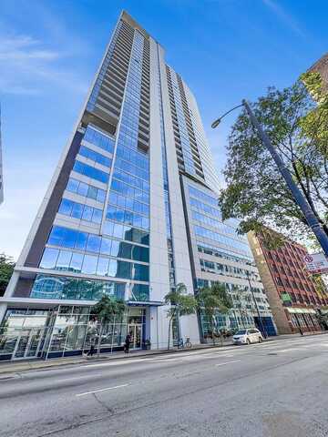 303 W OHIO Street, Chicago, IL 60654