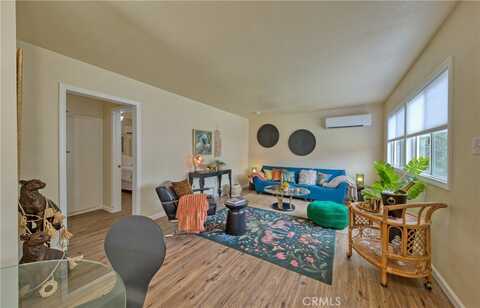 311 W Walnut Avenue, Monrovia, CA 91016