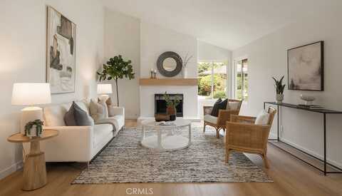 2039 E Fruit Street, Santa Ana, CA 92701