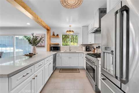 109 Triangle Street, Thousand Oaks, CA 91360