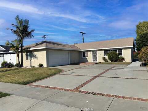 14332 Thunderbird Circle, Huntington Beach, CA 92647