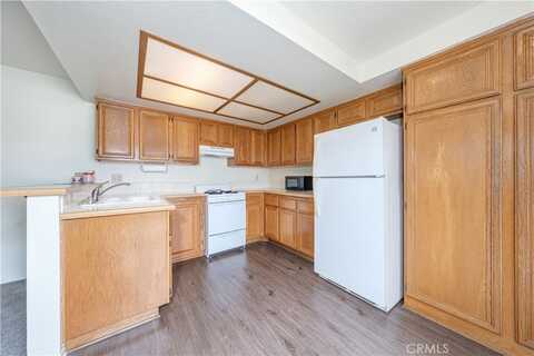 17333 Brookhurst Street, Fountain Valley, CA 92708