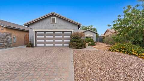 13541 Princeton Drive, Victorville, CA 92392
