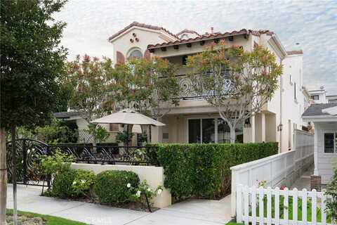 618 Iris Avenue, Corona del Mar, CA 92625