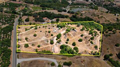 22735 Carancho Road, Temecula, CA 92590