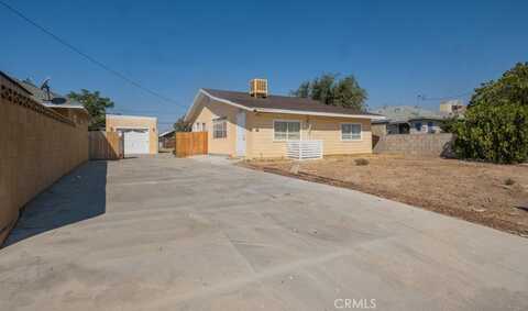 2725 Desert Street, Rosamond, CA 93560