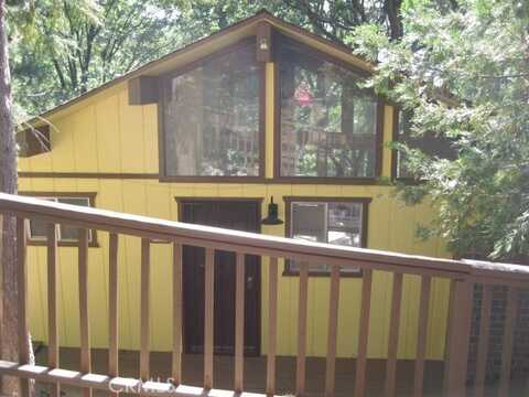 2756 Circle Drive, Running Springs, CA 92382