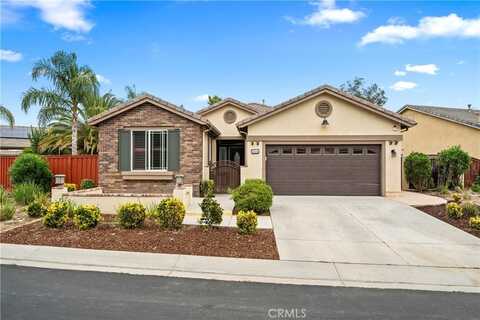 584 Tewell Drive, Hemet, CA 92545