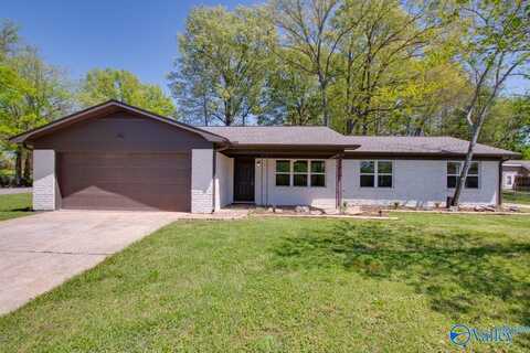 3615 Squaw Valley Drive SW, Huntsville, AL 35805
